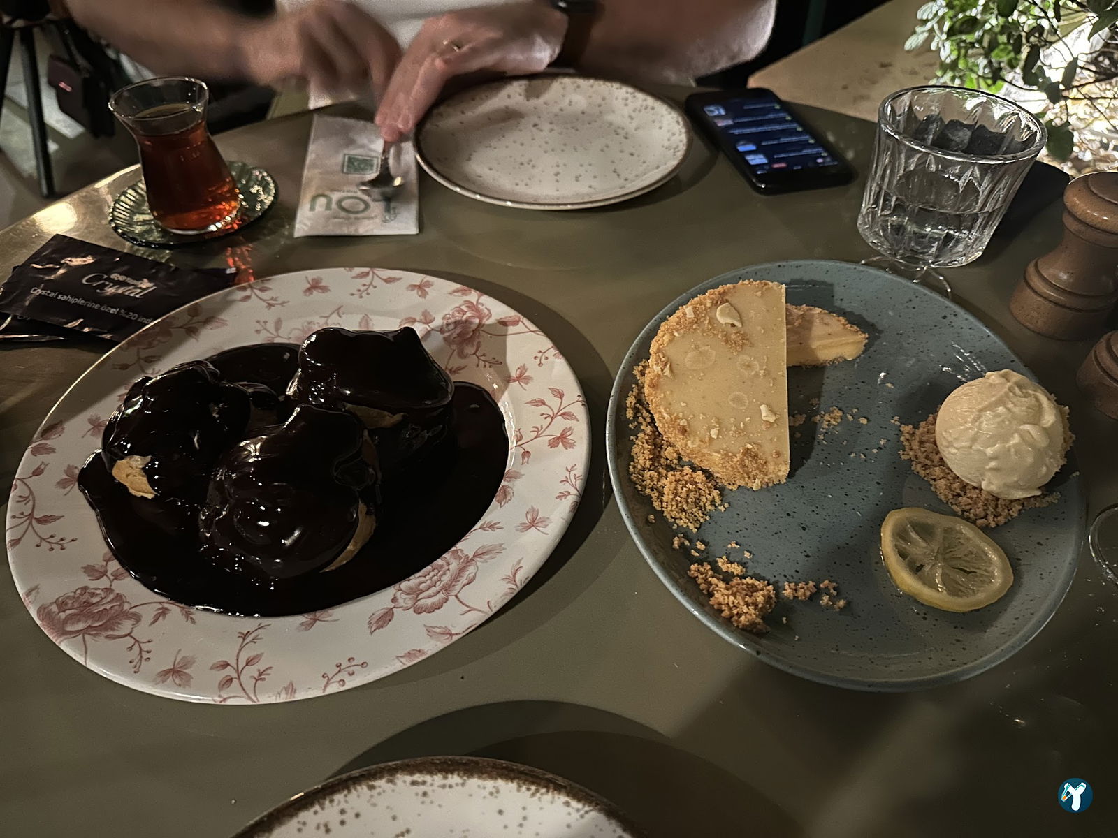 Lou Cafe Bistro - İran Caddesi