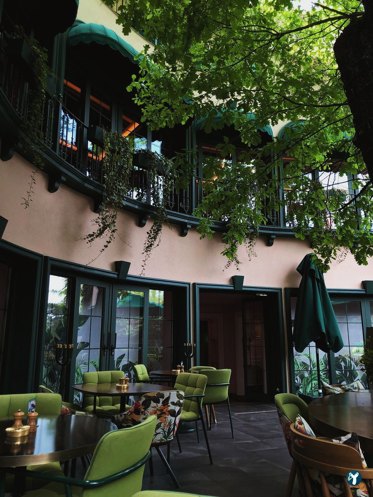 Lou Cafe Bistro - İran Caddesi