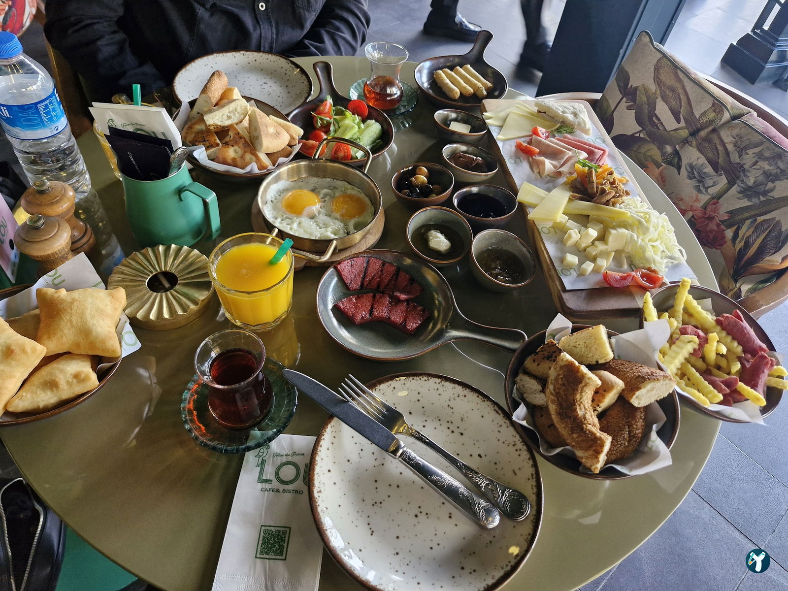 Lou Cafe Bistro - İran Caddesi