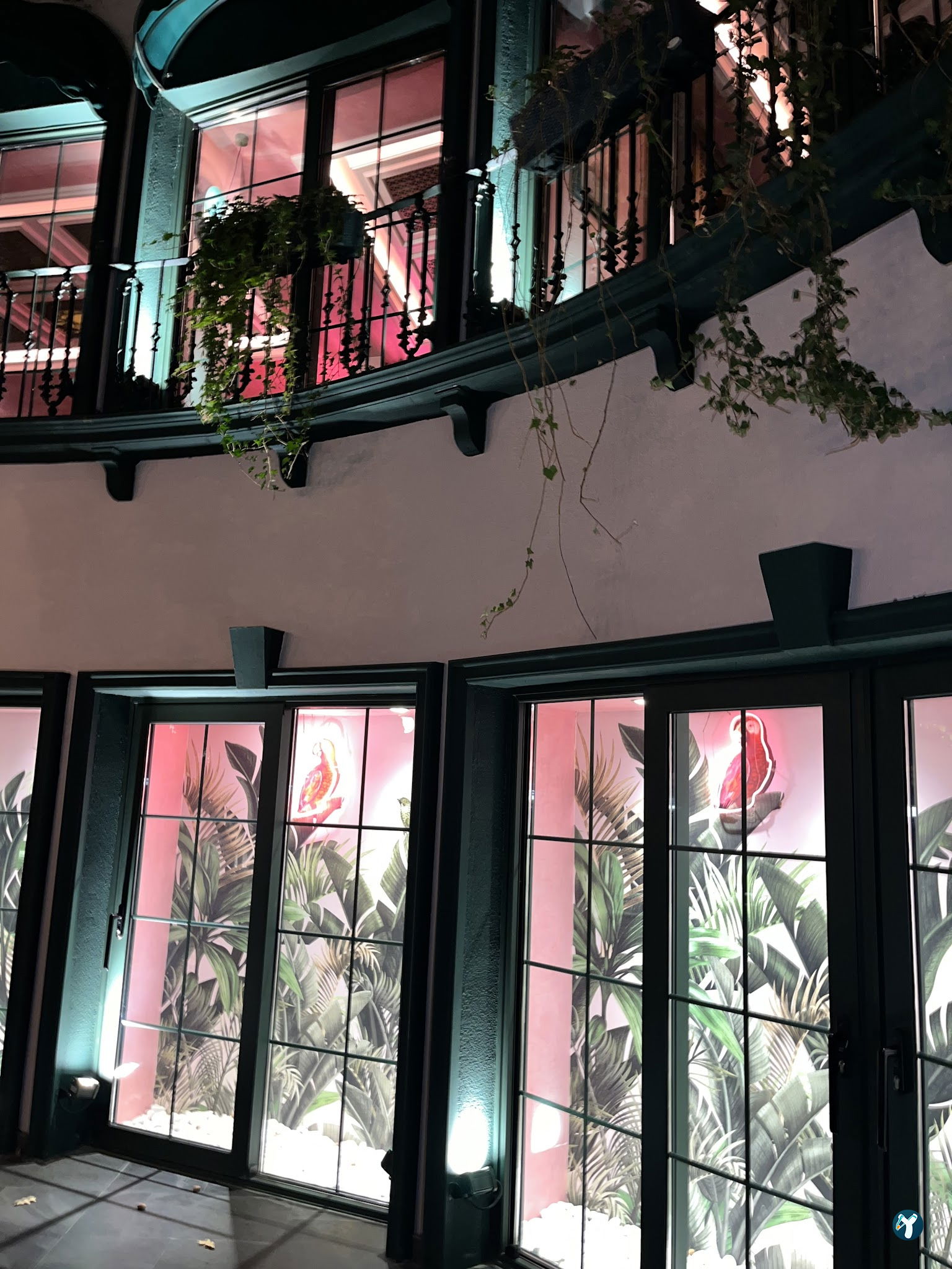 Lou Cafe Bistro - İran Caddesi