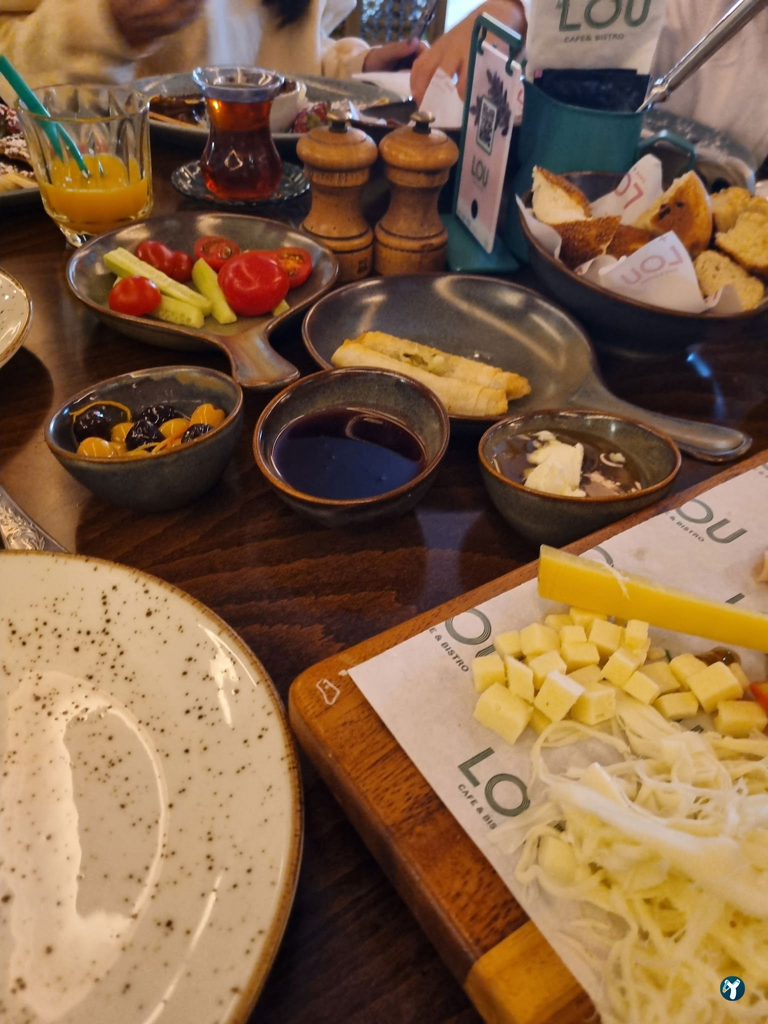 Lou Cafe Bistro - İran Caddesi
