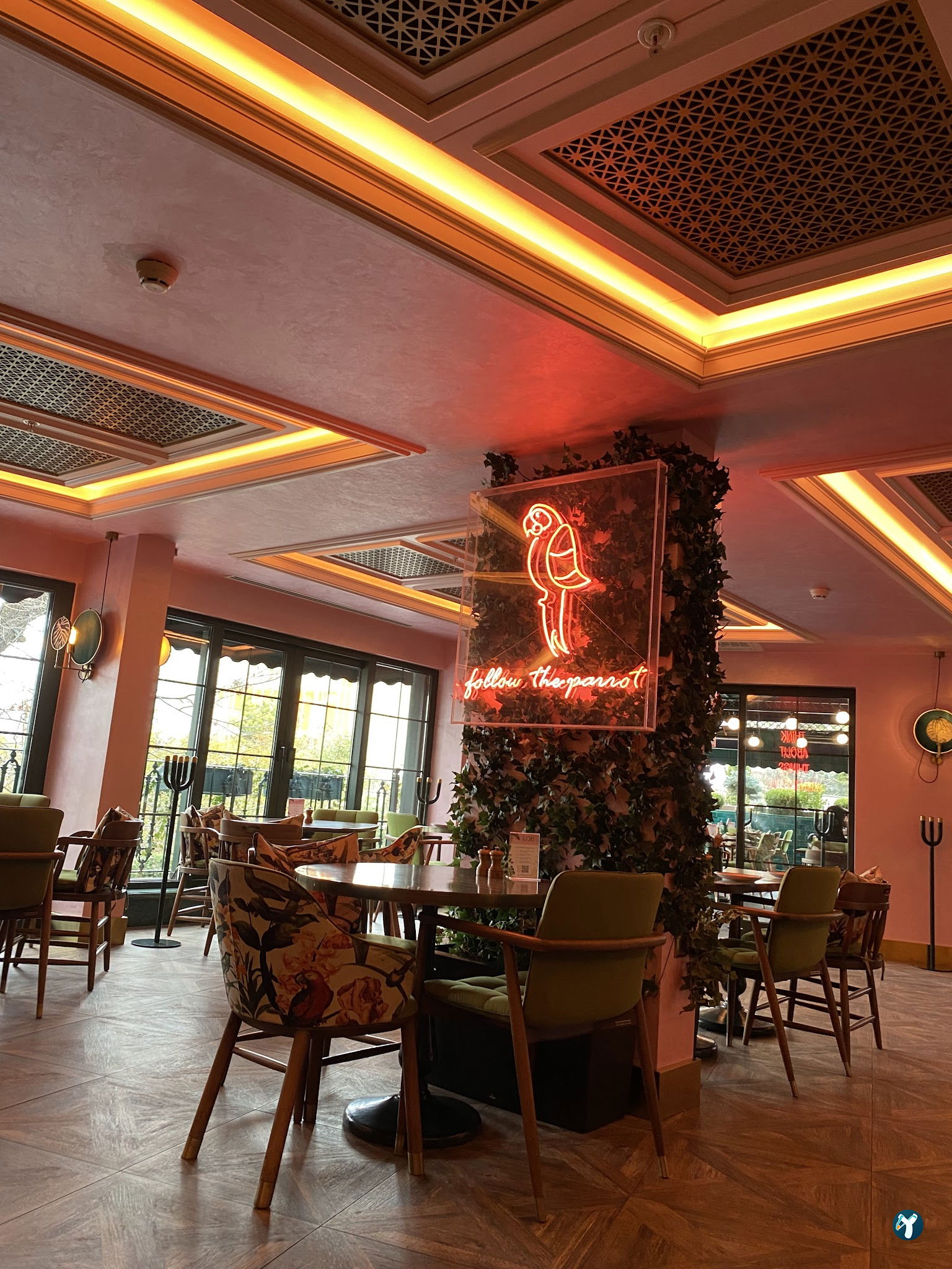 Lou Cafe Bistro - İran Caddesi
