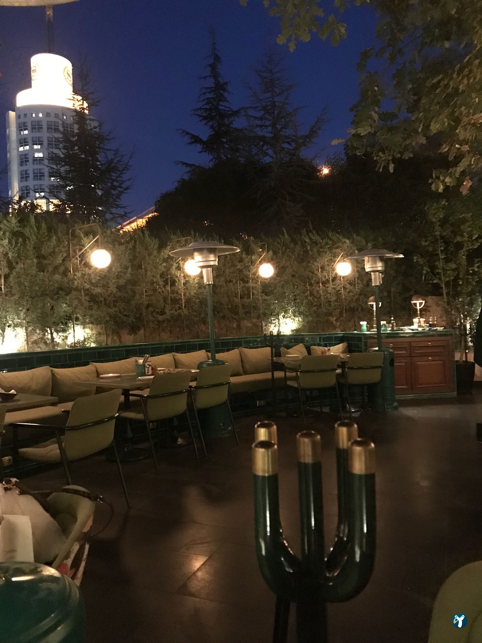 Lou Cafe Bistro - İran Caddesi