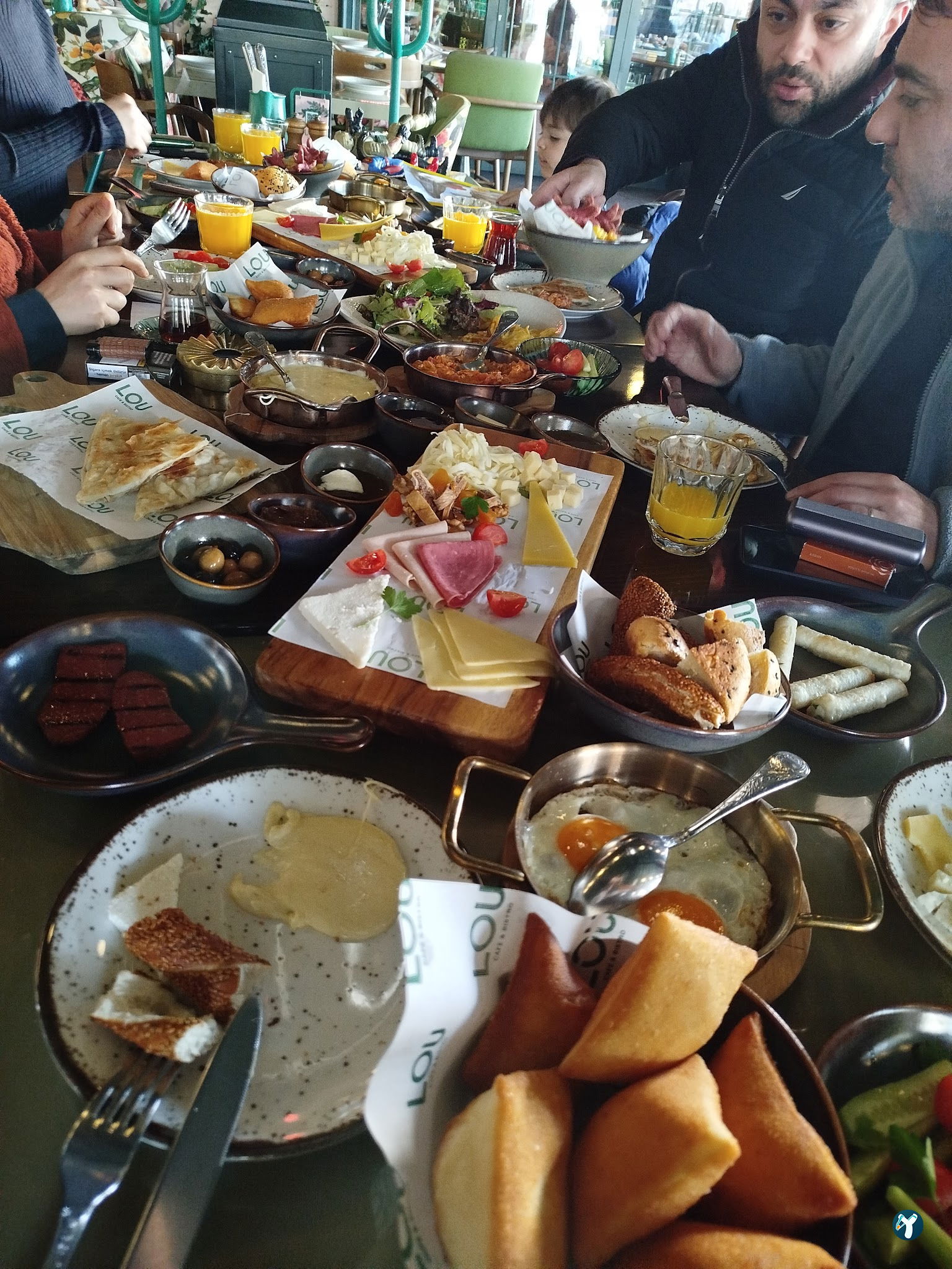 Lou Cafe Bistro - İran Caddesi