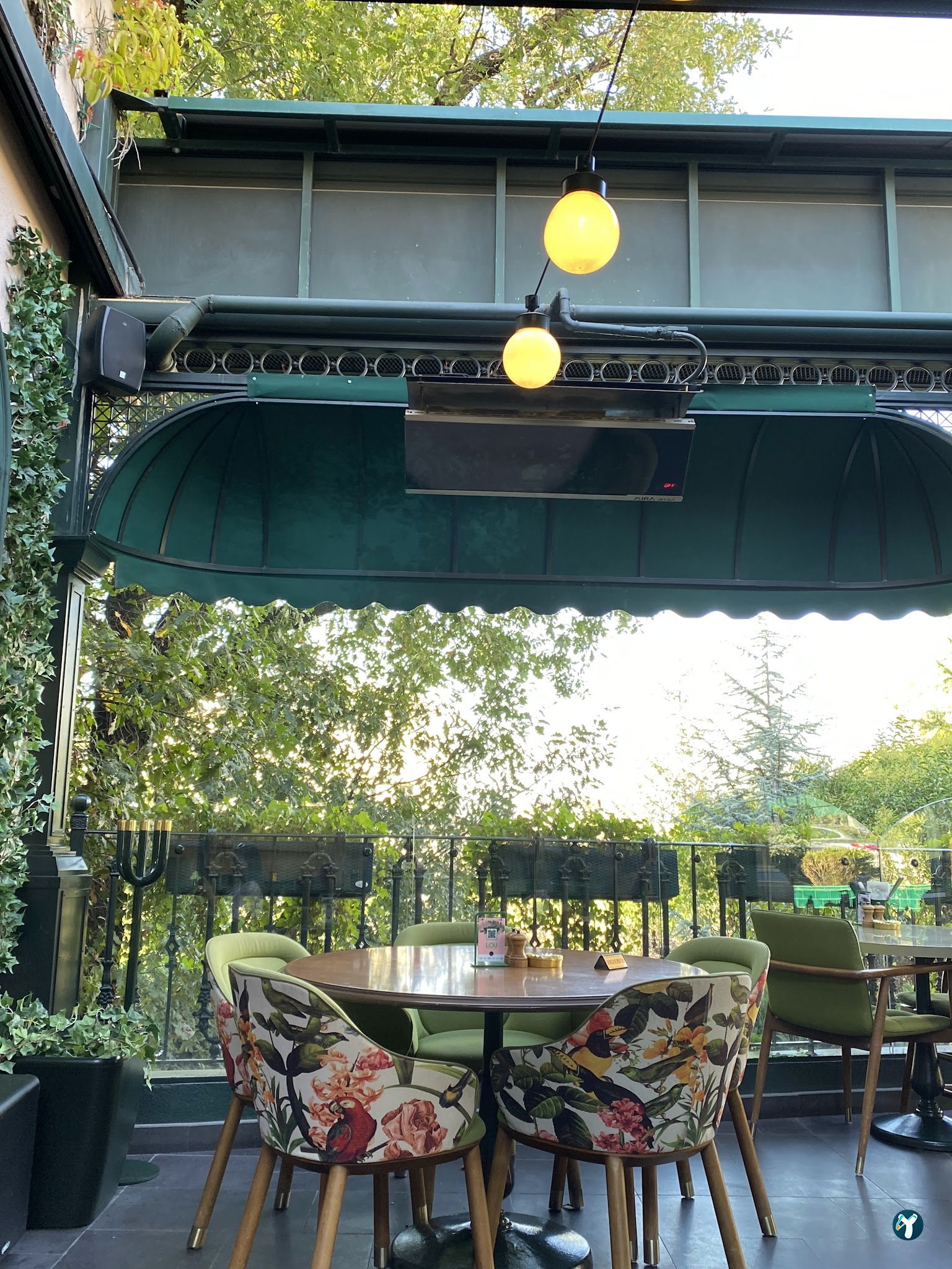 Lou Cafe Bistro - İran Caddesi