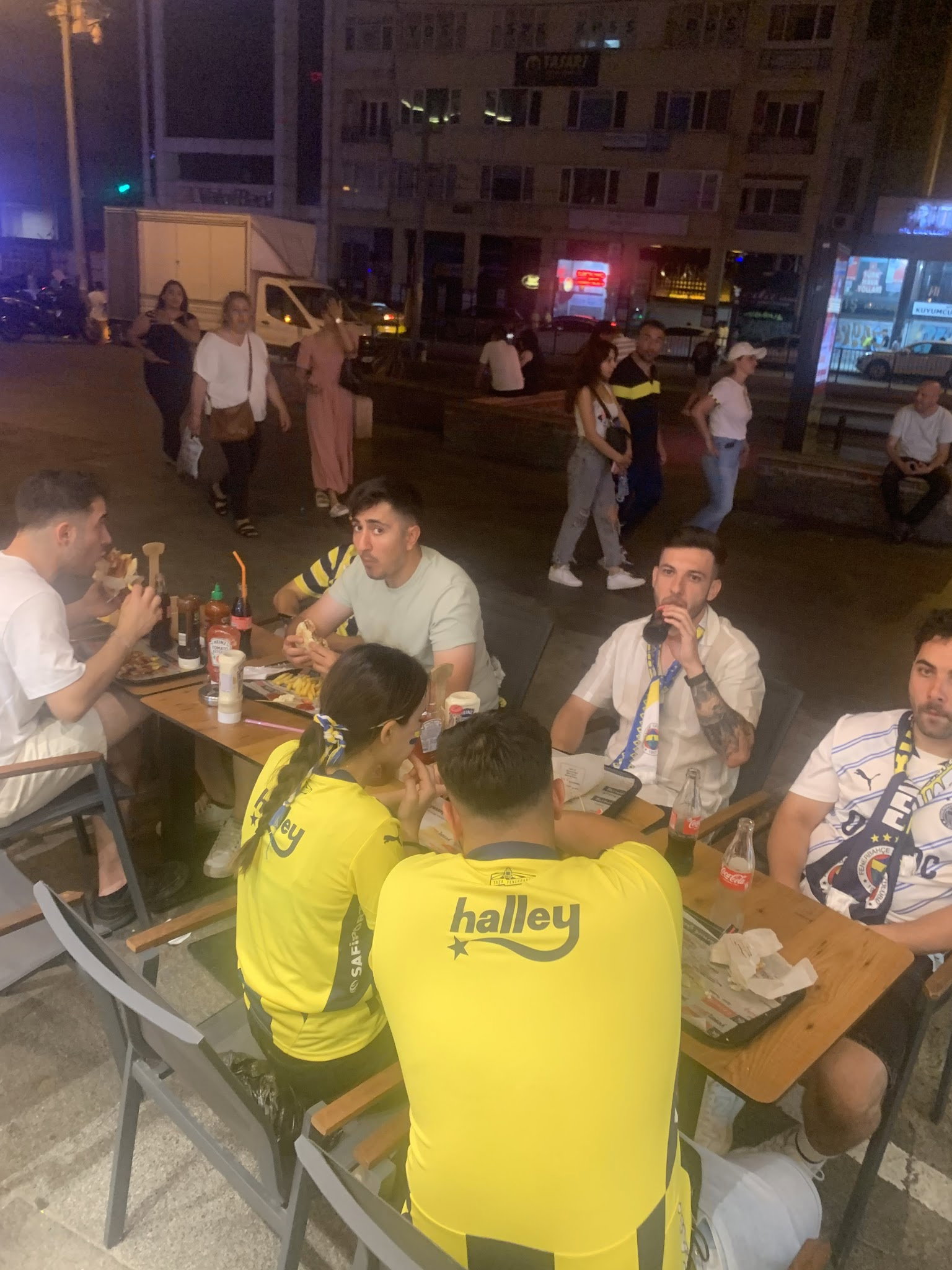 Yesen Burger Kadıköy