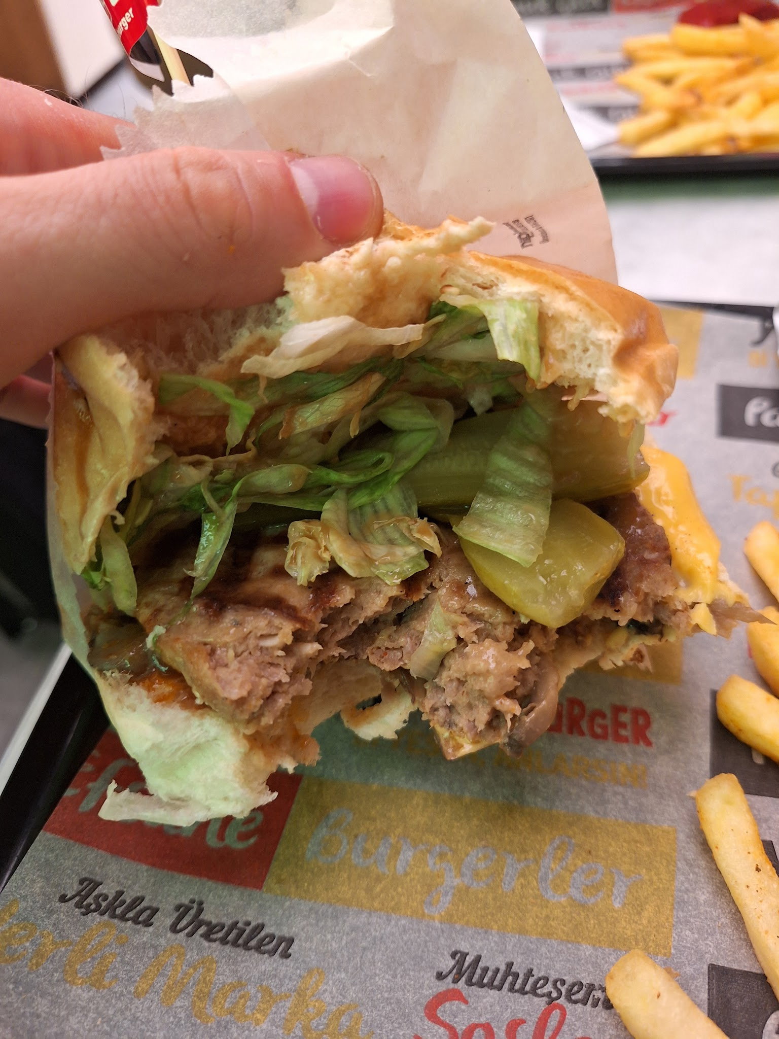 Yesen Burger Kadıköy