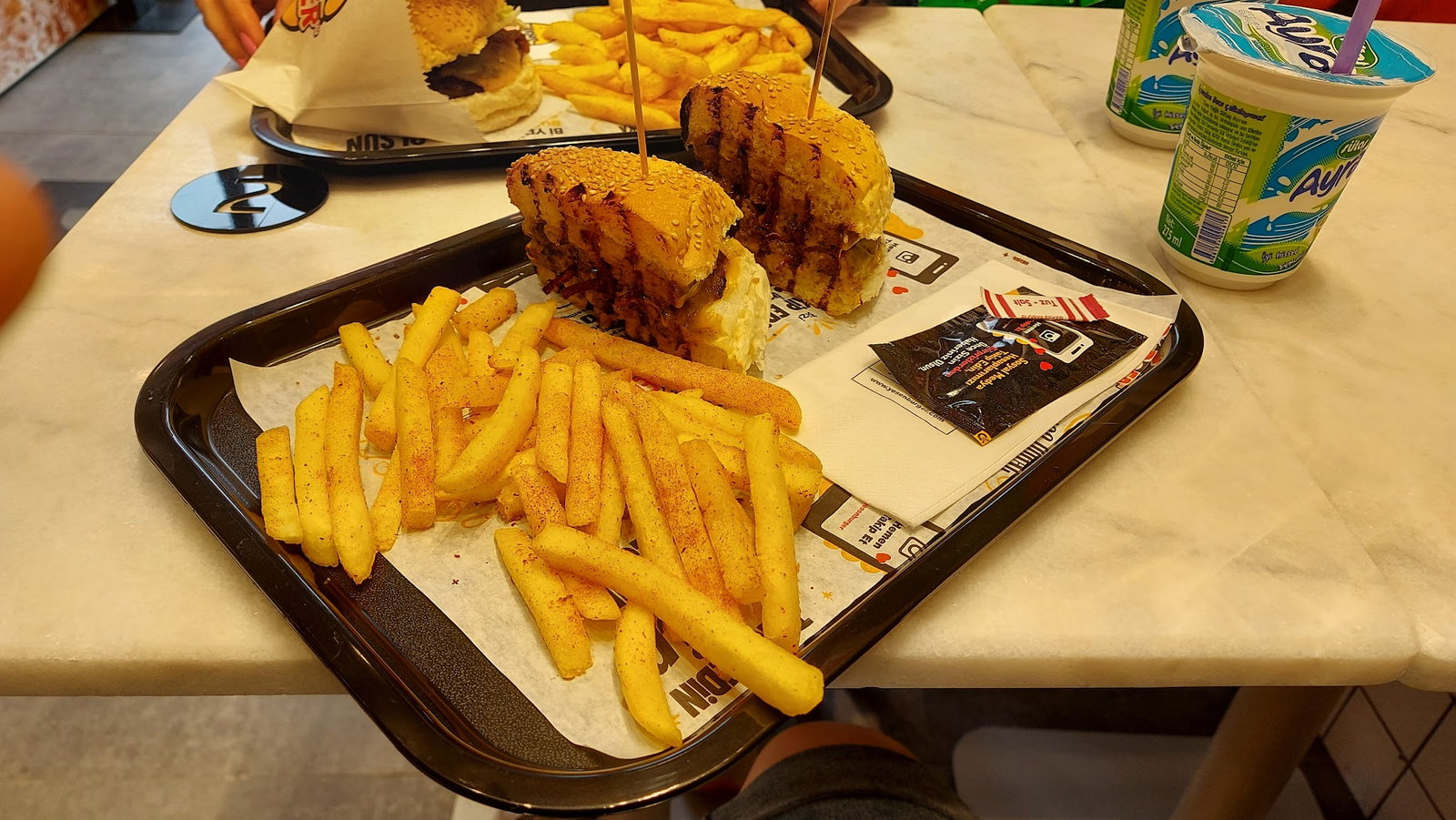Yesen Burger Kadıköy