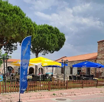 Almira Cafe Bar & Restorant resimleri