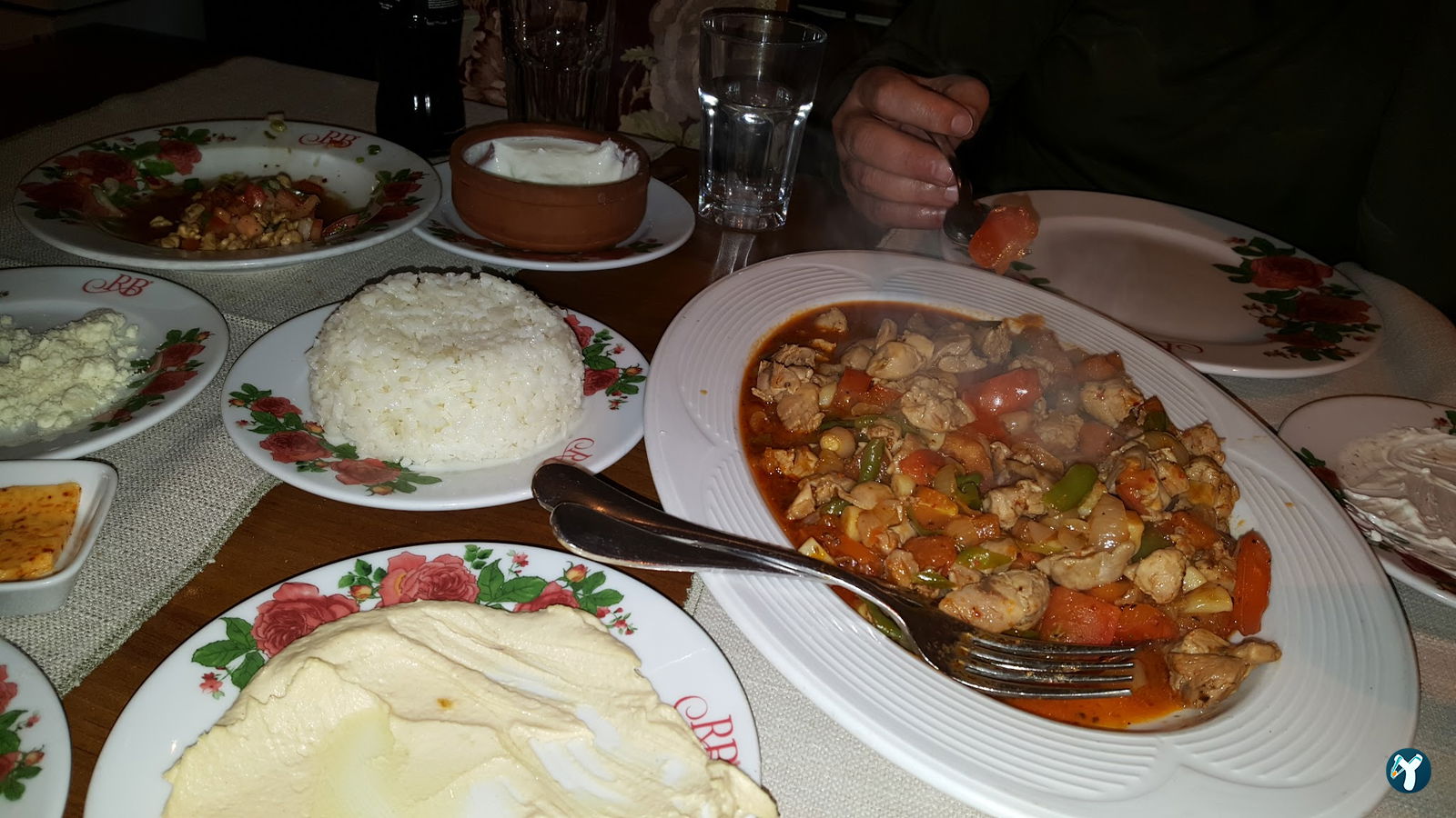 Ramazan Bi̇Ngöl Et Lokantası