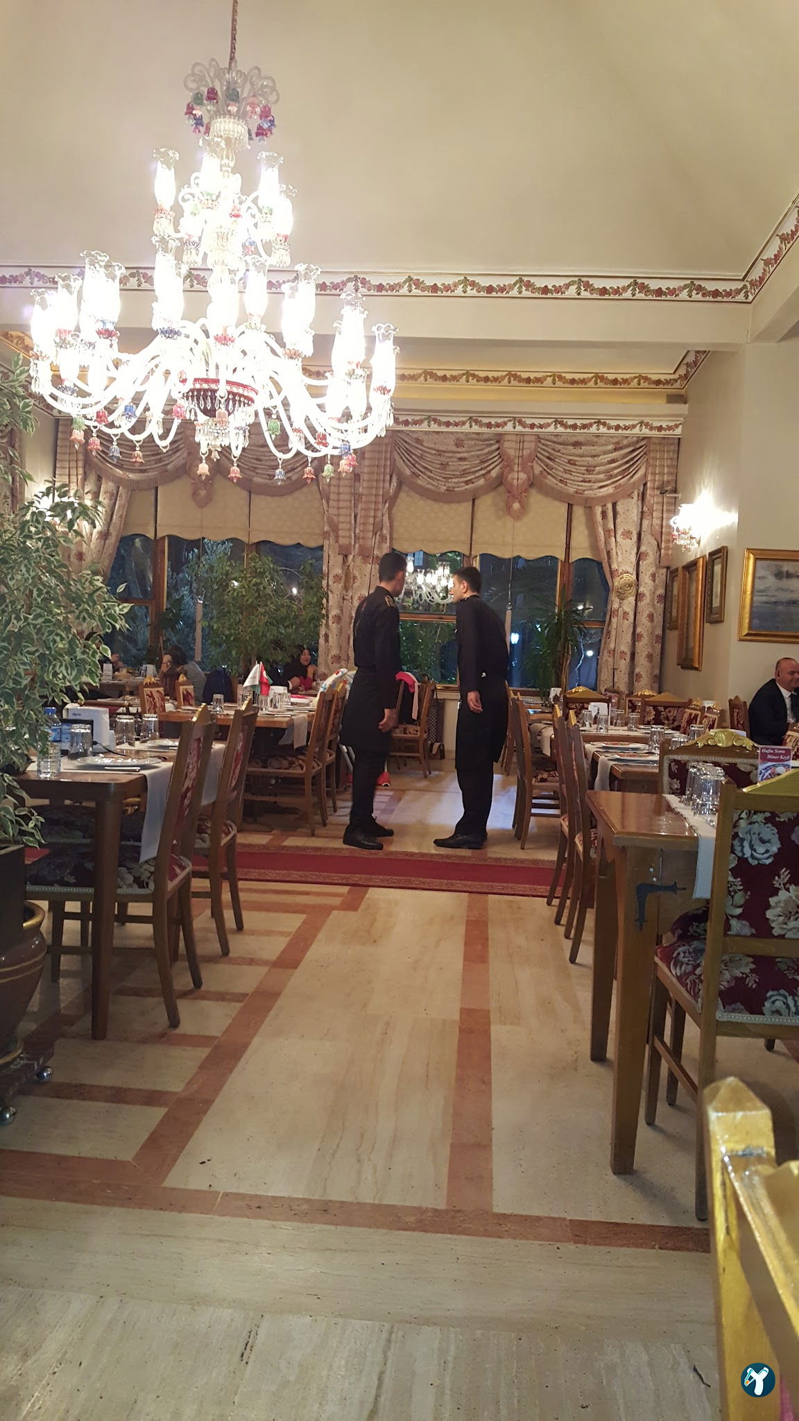 Ramazan Bi̇Ngöl Et Lokantası