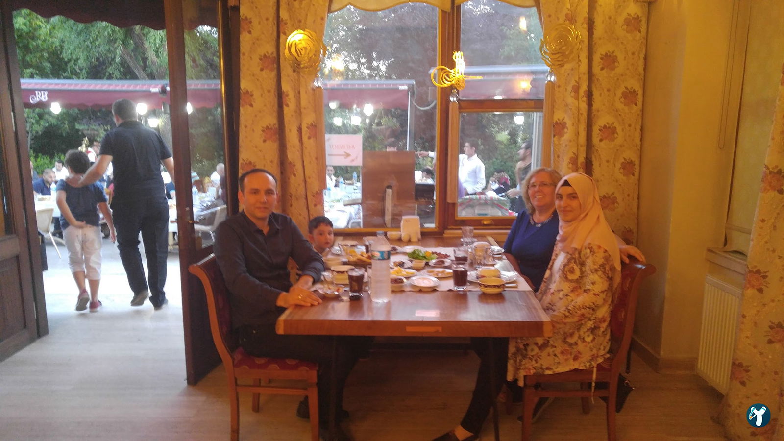 Ramazan Bi̇Ngöl Et Lokantası
