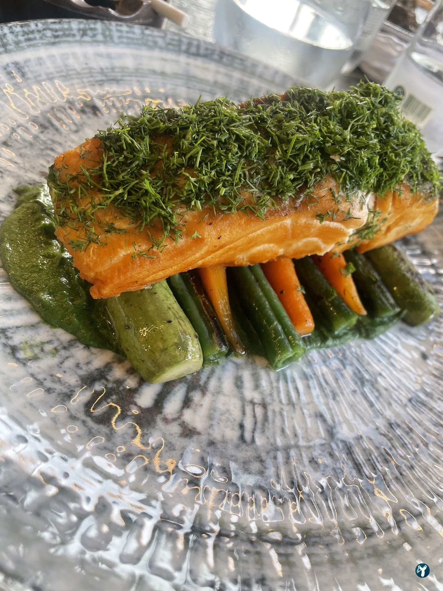 Aterna Restaurant & Bar