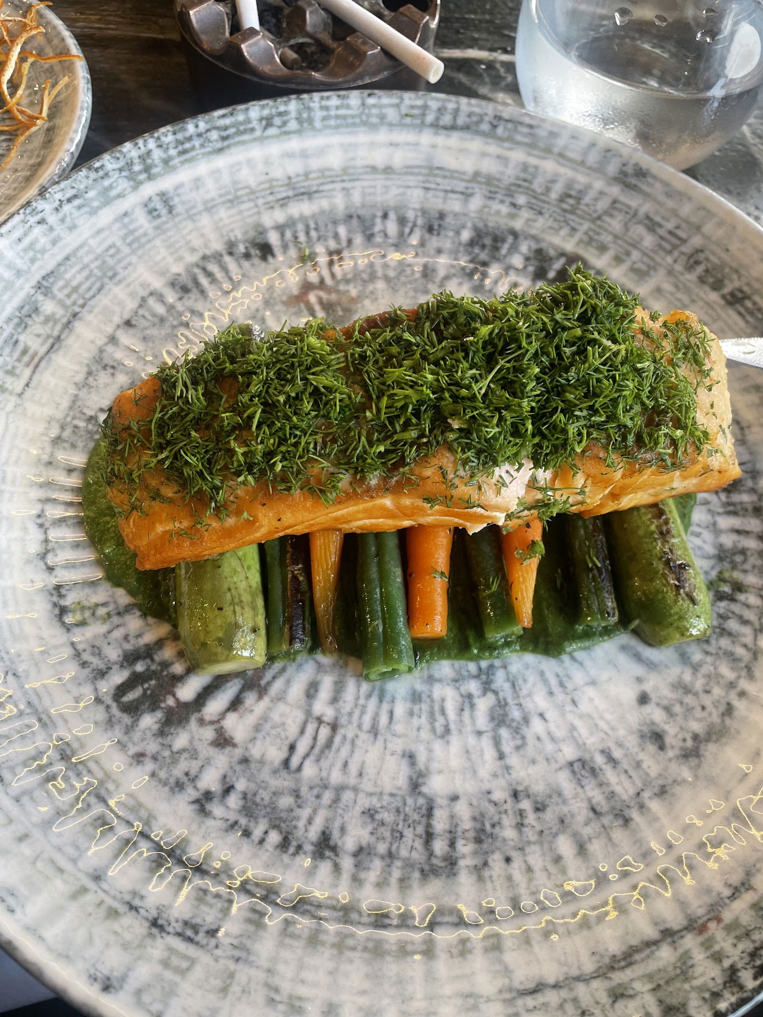 Aterna Restaurant & Bar