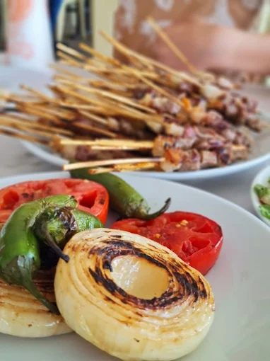 Kalyon Lazutti Çöpşiş