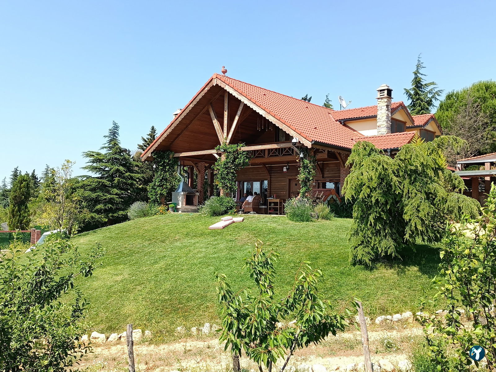 Leylek Köy Göl Evi