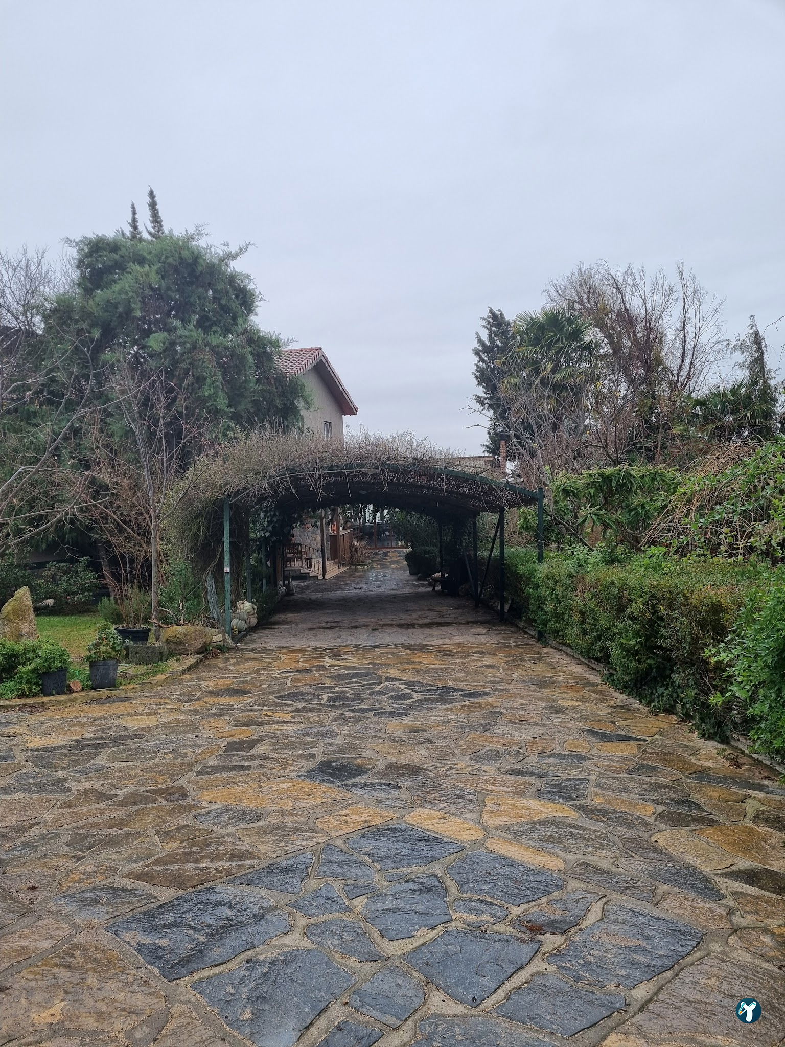 Leylek Köy Göl Evi
