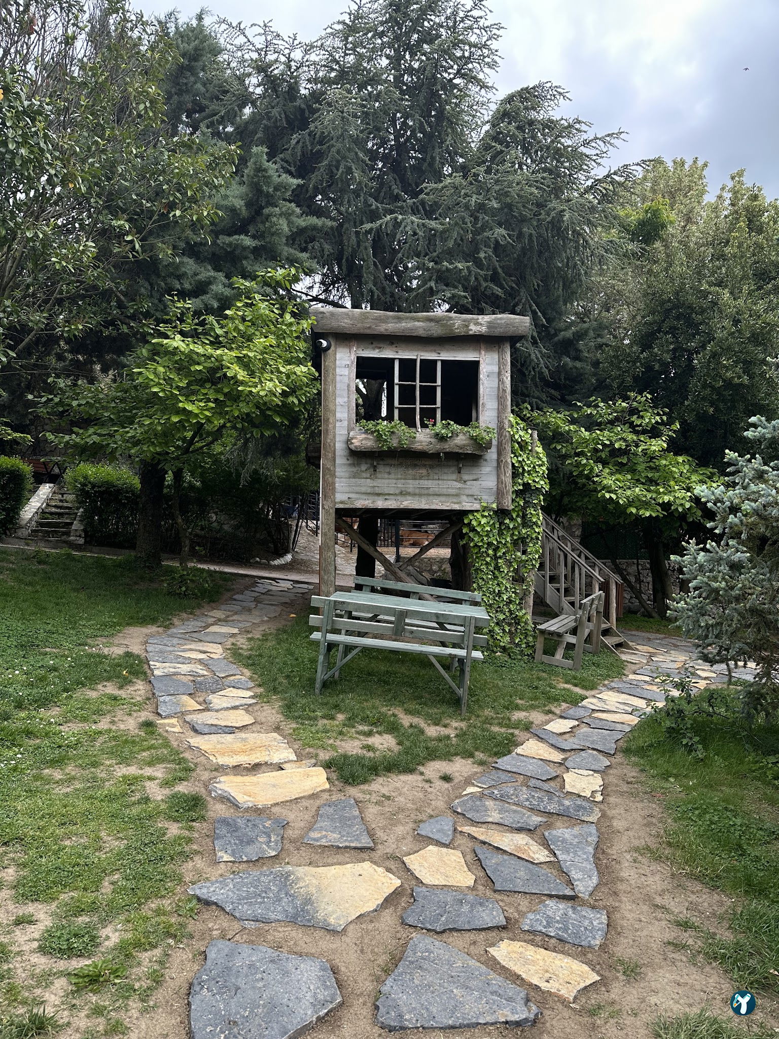 Leylek Köy Göl Evi