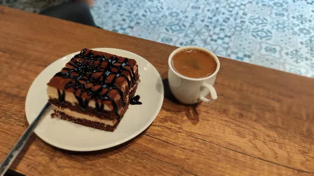 Ebu Mirza Group İhtiva Cafe resimleri