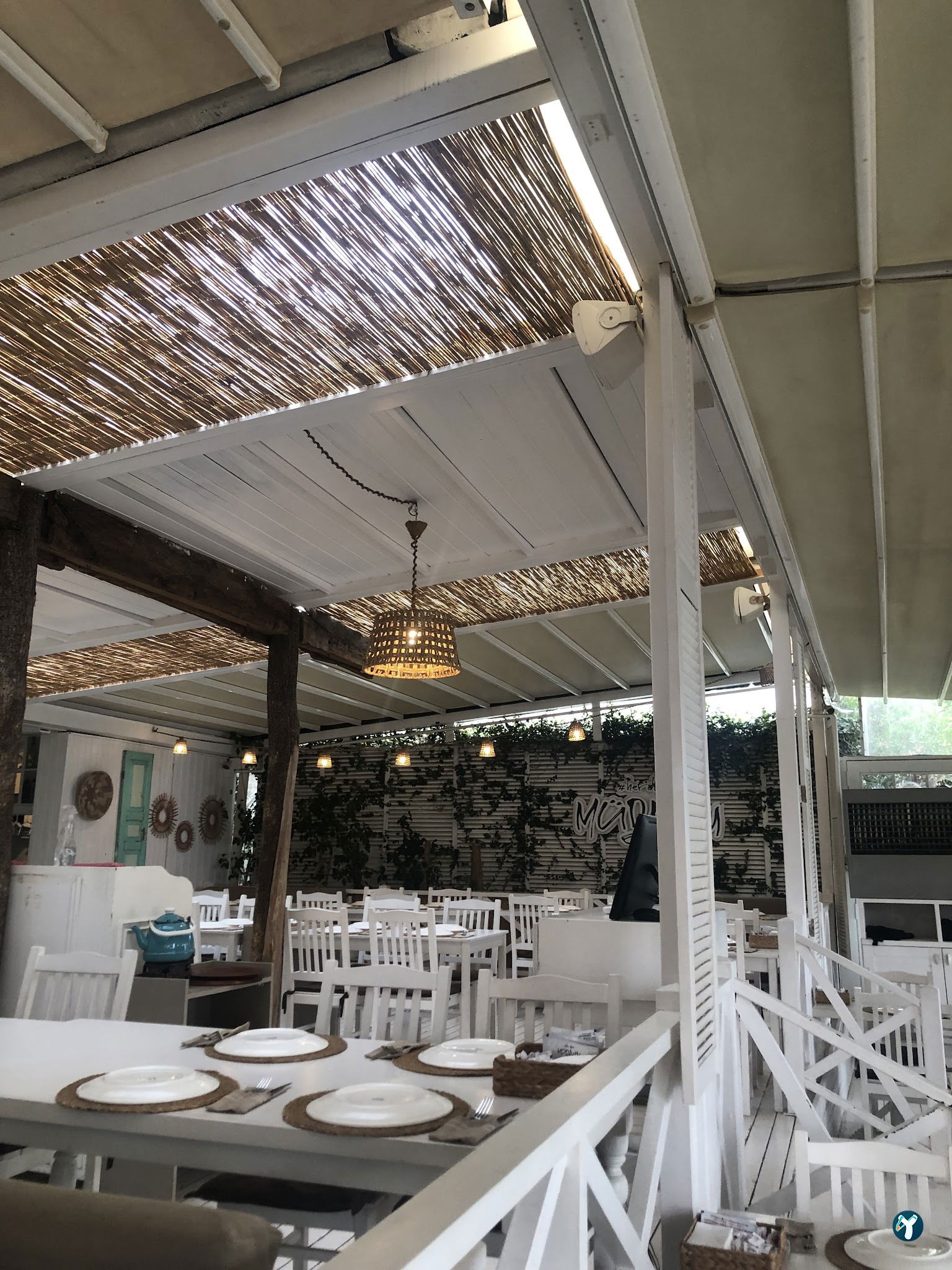 Müdavim Restaurant
