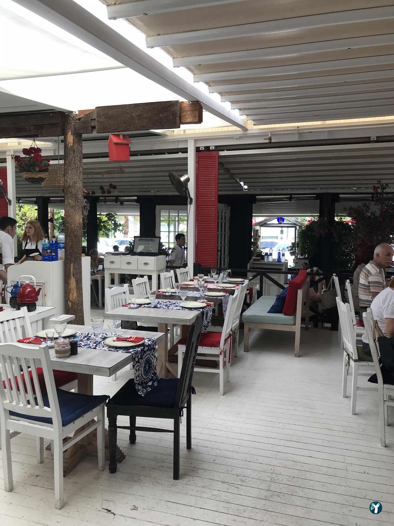 Müdavim Restaurant