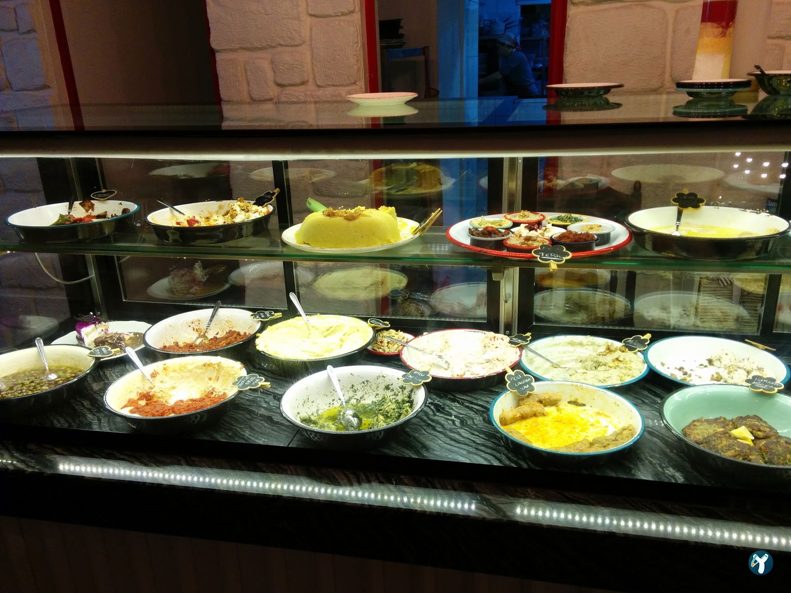 Müdavim Restaurant
