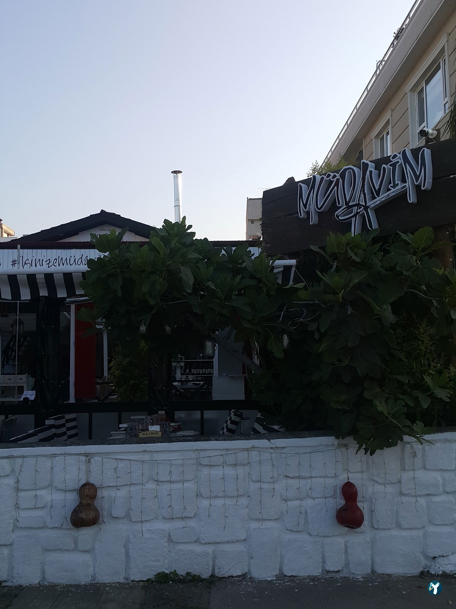 Müdavim Restaurant
