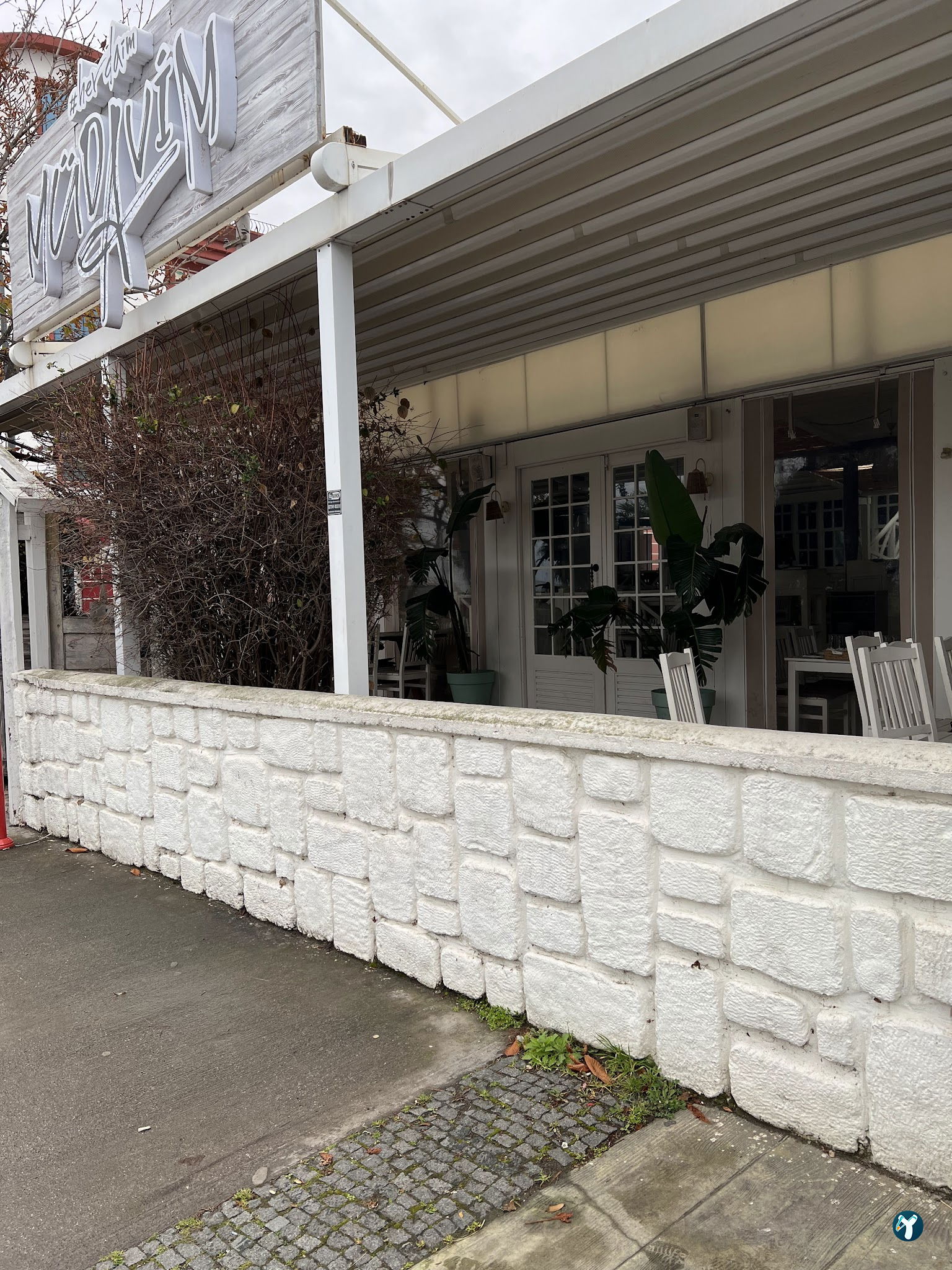 Müdavim Restaurant