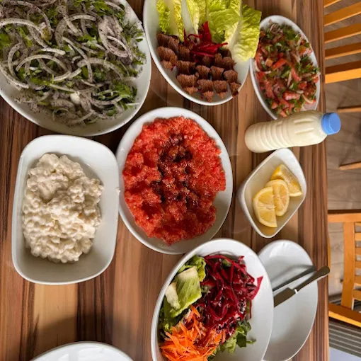 Nasır Usta Adana Kebapçısı Diclekent Şubesi