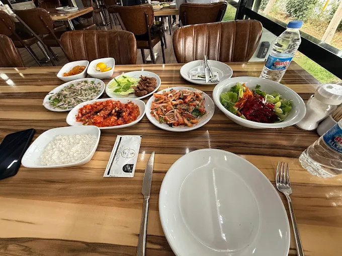 Nasır Usta Adana Kebapçısı Diclekent Şubesi