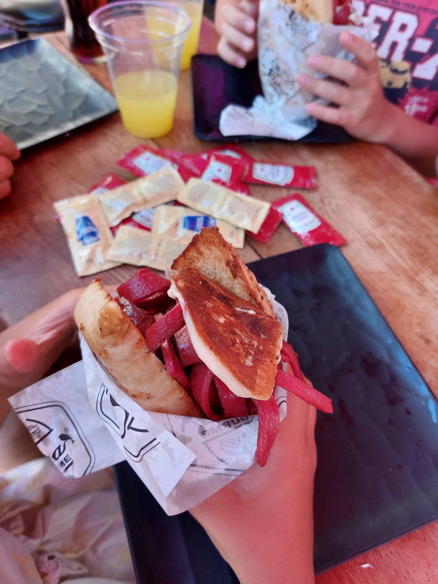 Saka Gurme Kumpir Burger
