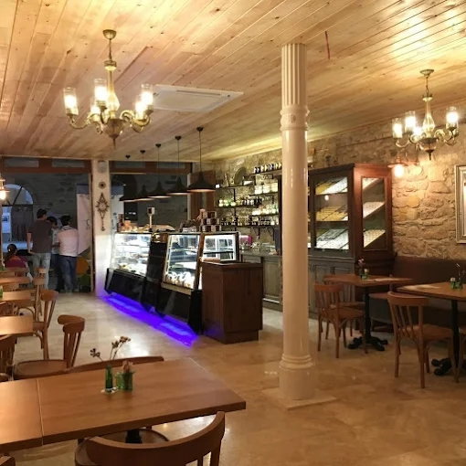 Alaçatı Tatlıcısı İmren