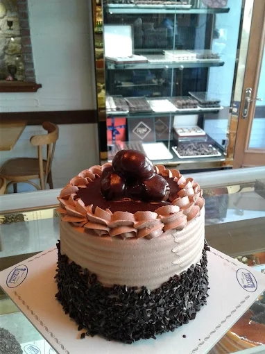 Alaçatı Tatlıcısı İmren