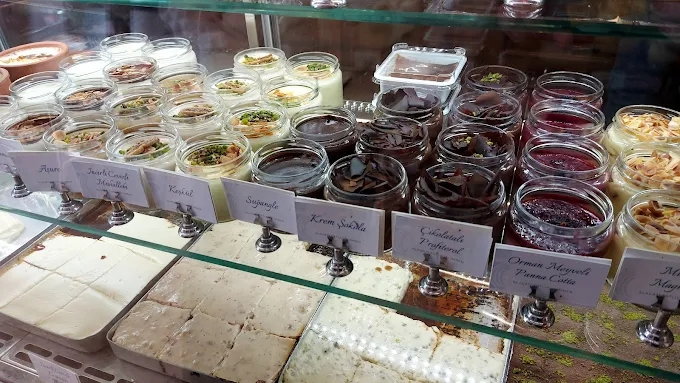 Alaçatı Tatlıcısı İmren