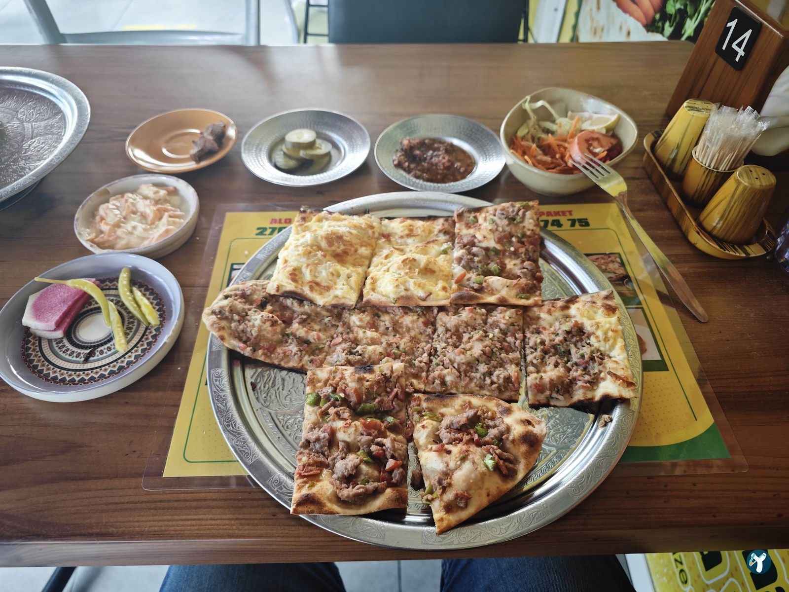 İsot Lahmacun Sincan & Pide & Kebap & Künefe