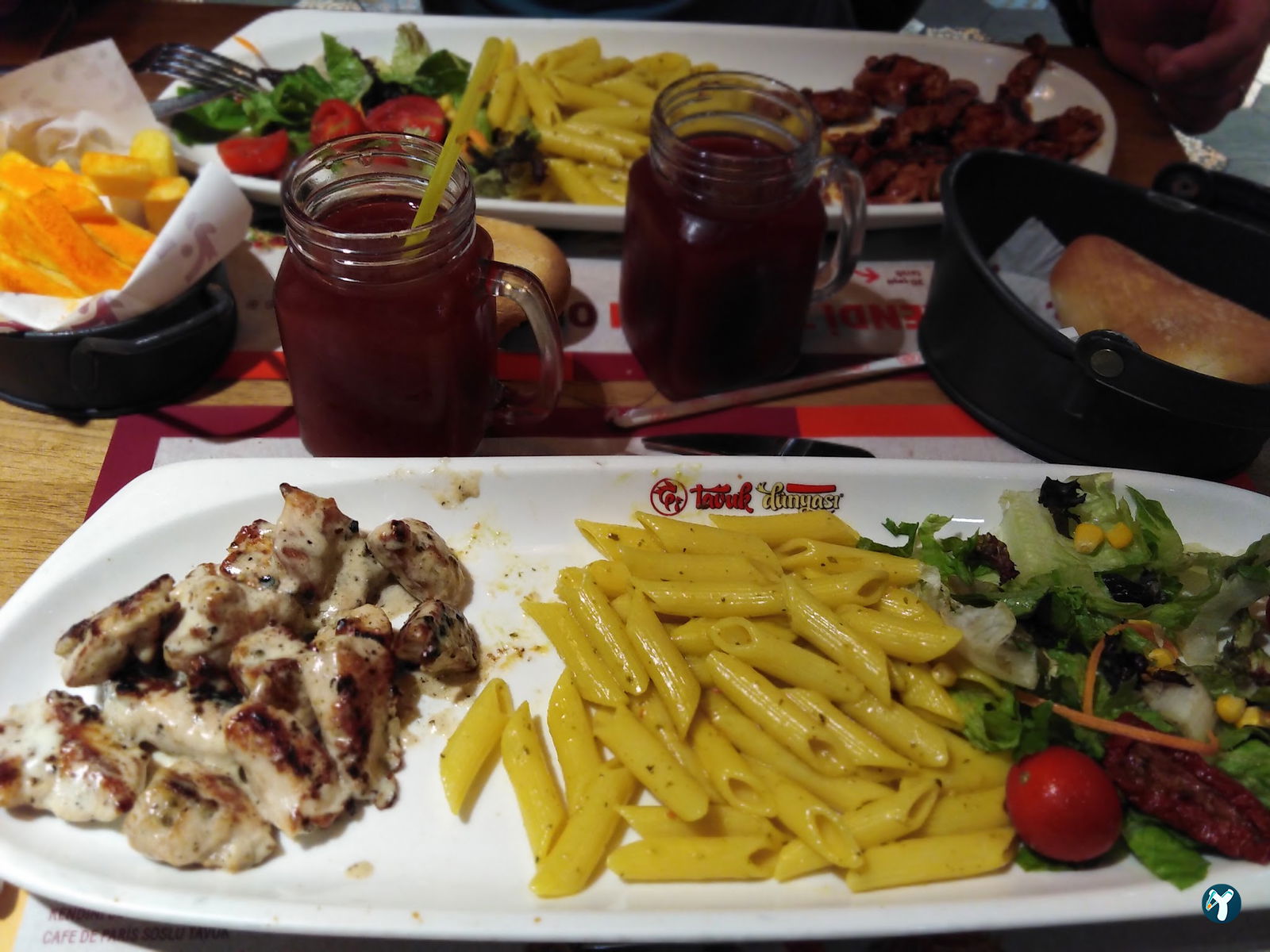 Tavuk Dünyası 48 Marmaris