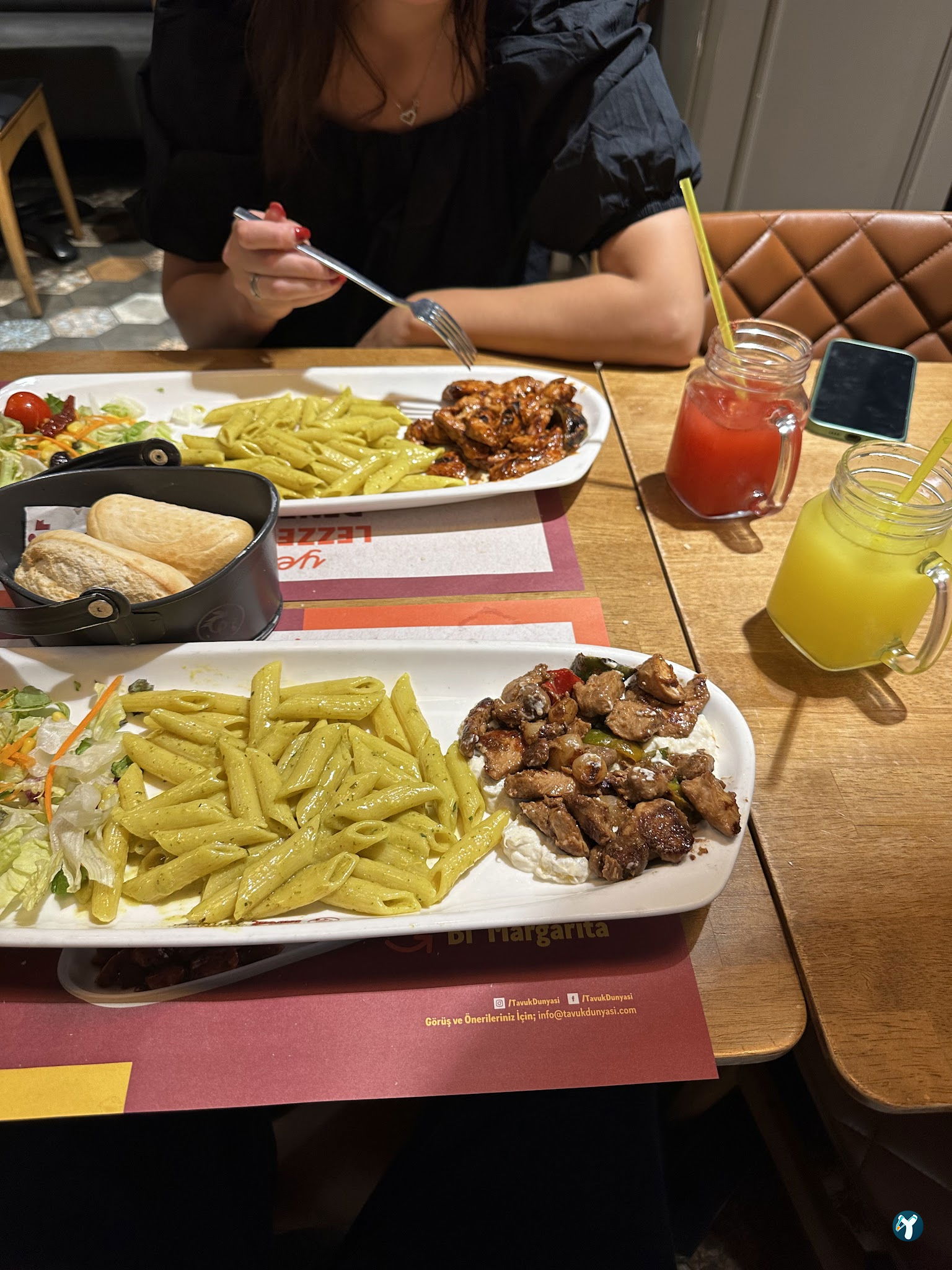 Tavuk Dünyası 48 Marmaris