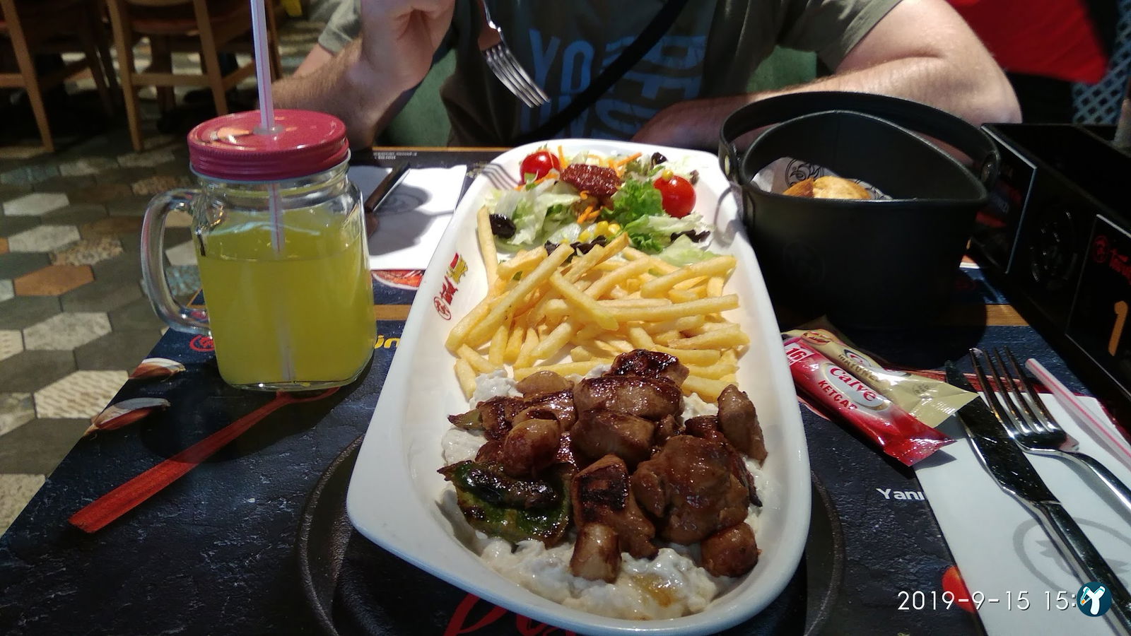 Tavuk Dünyası 48 Marmaris