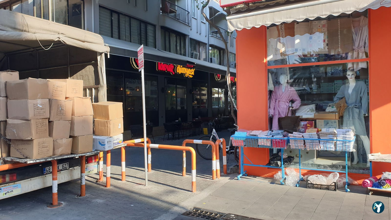 Tavuk Dünyası 48 Marmaris