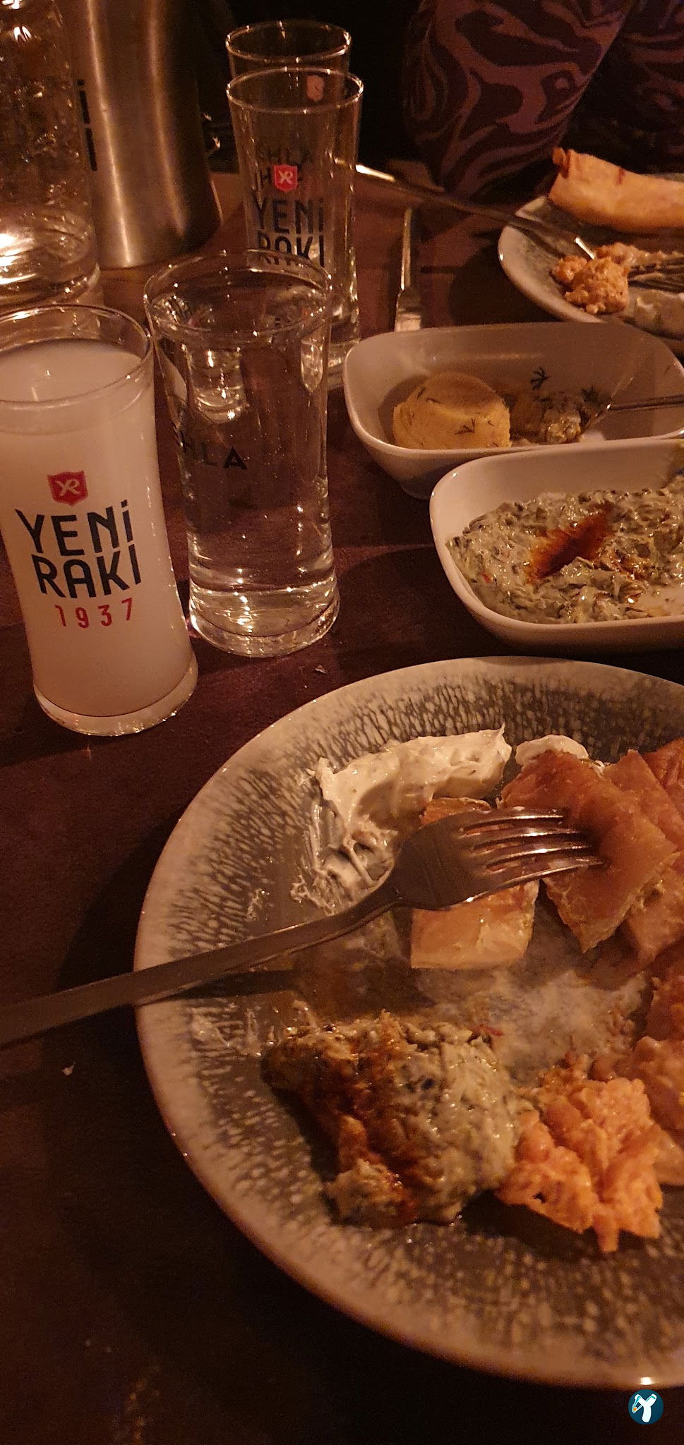 Şehla Zamanın Meyhanesi