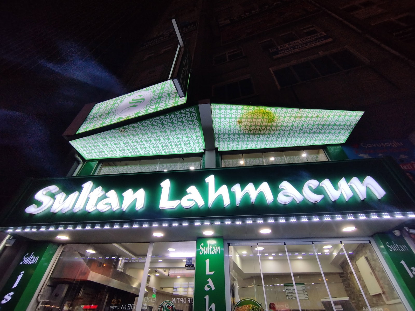 Sultan Lahmacun