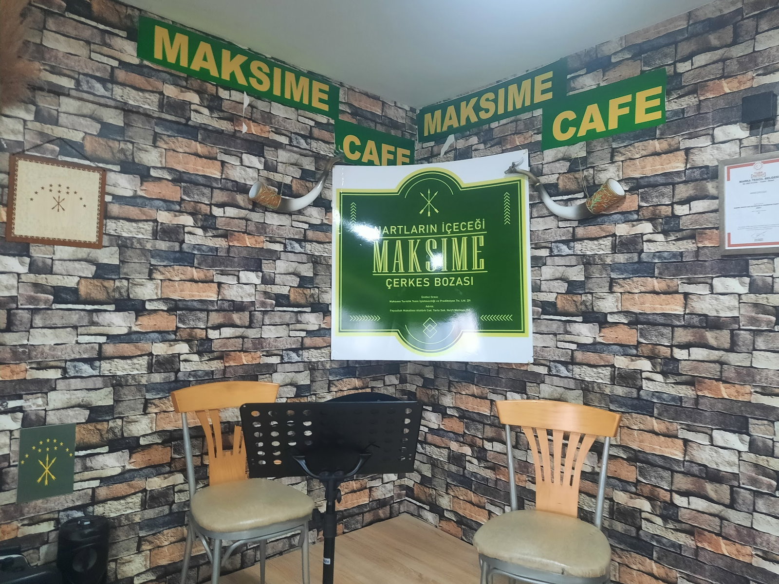 Maksime Cafe