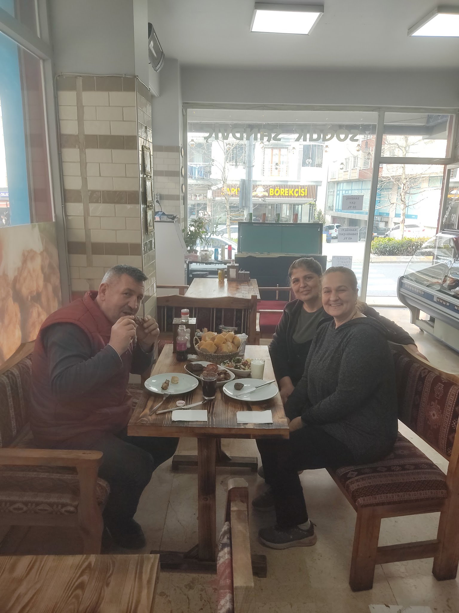 Hava Ablam Sandvi̇ç Ve Ocakbaşi