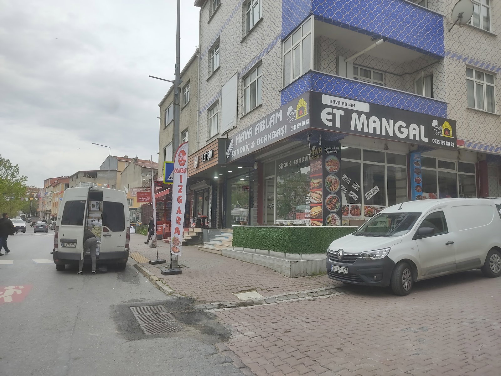 Hava Ablam Sandvi̇ç Ve Ocakbaşi