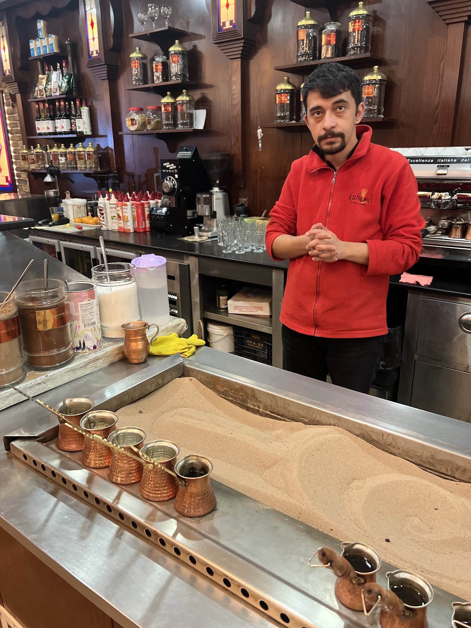 Kahveci Hacıbaba - Selanik Cad. No:39