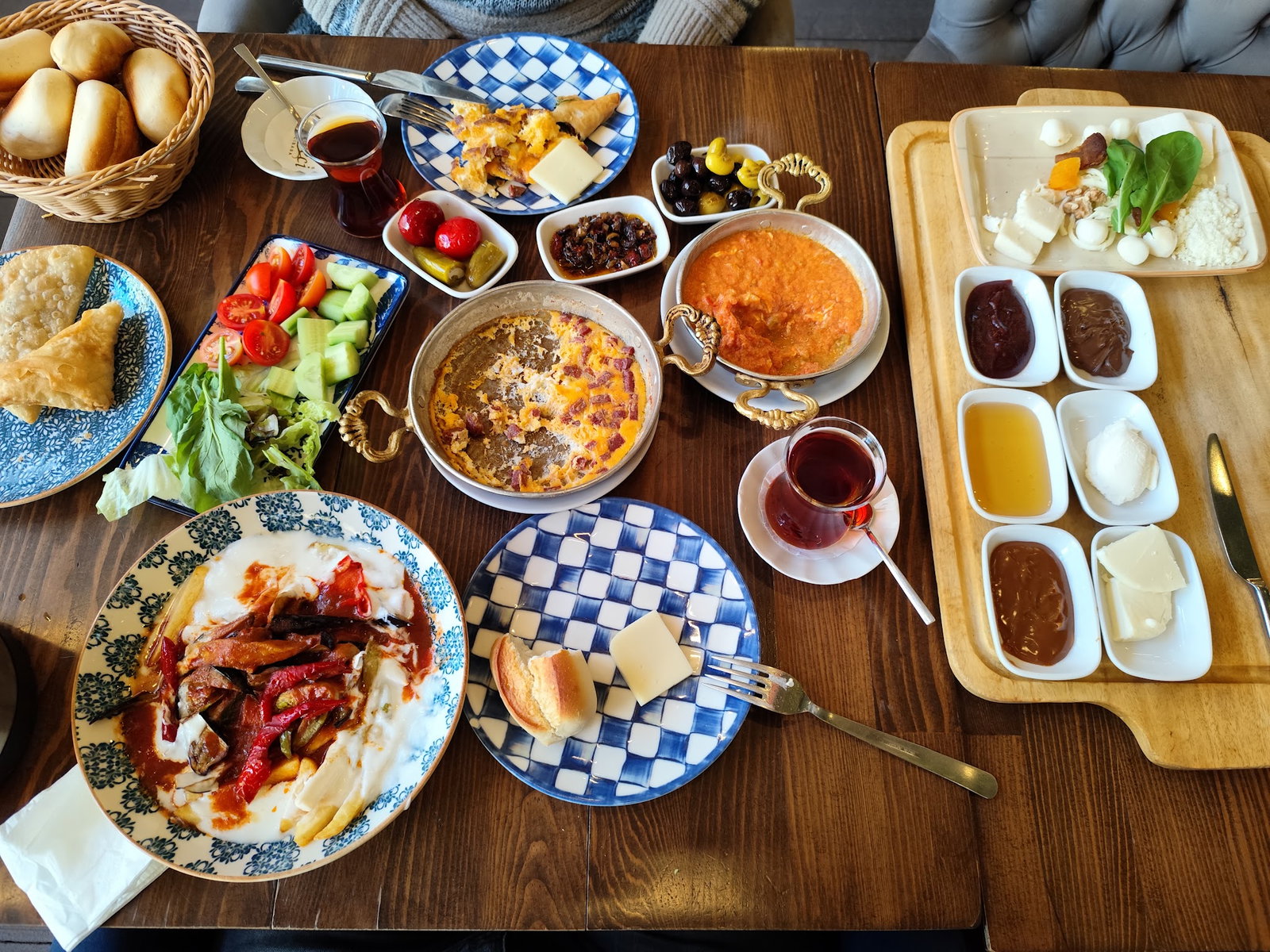 Kahveci Hacıbaba - Selanik Cad. No:39