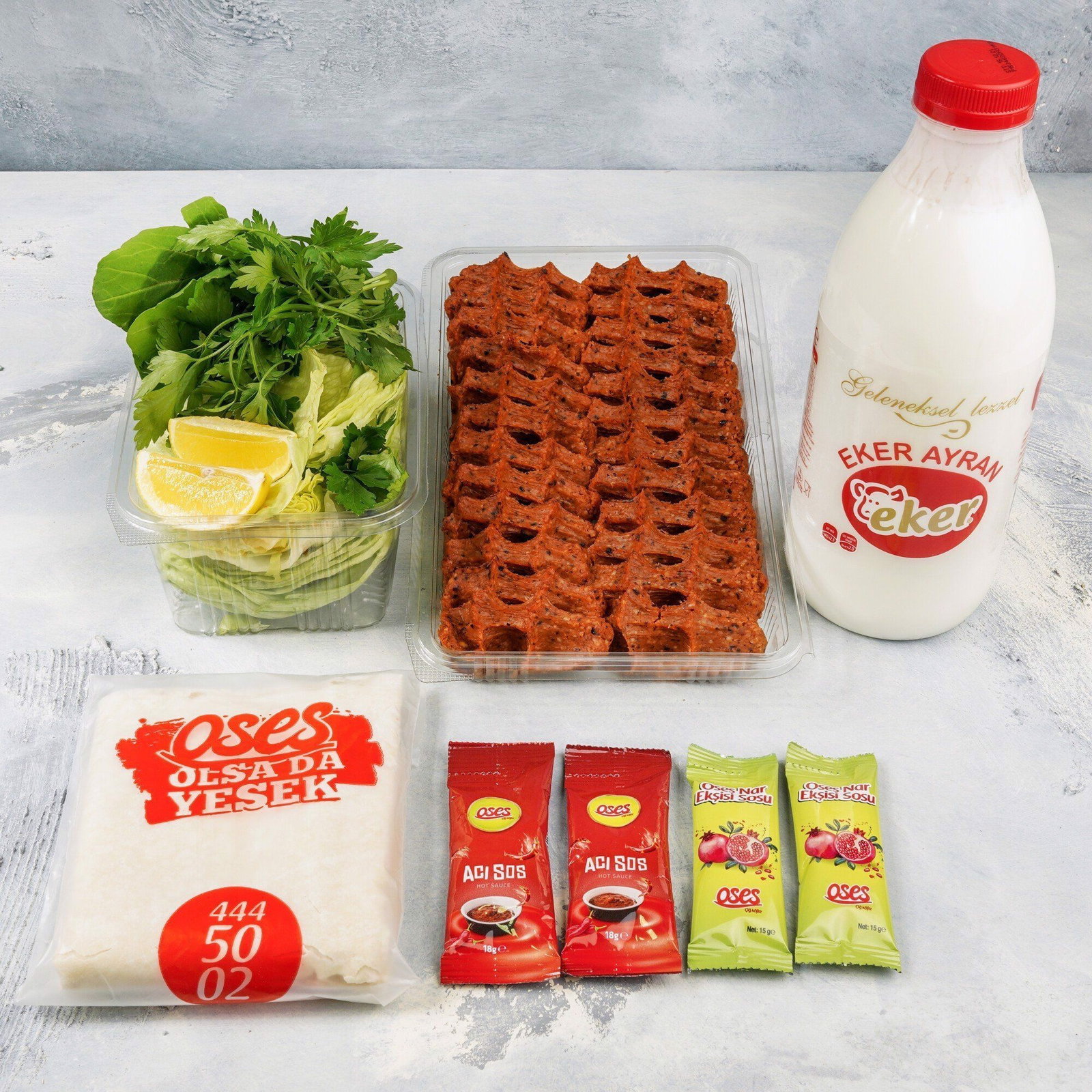 Çiğ Köfte (600 gr.) & Litrelik İçecek Menü