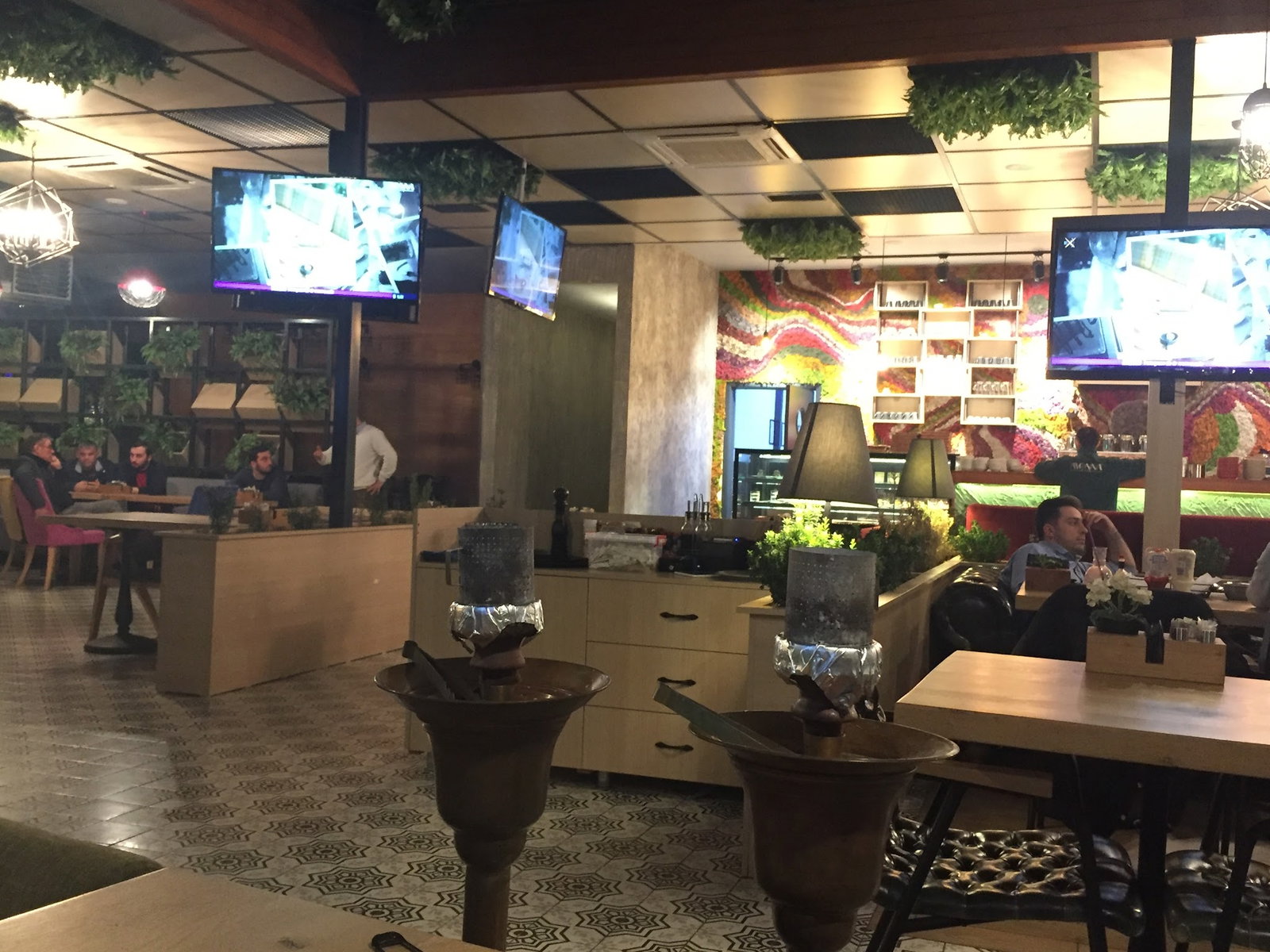 Monna Cafe Restorant