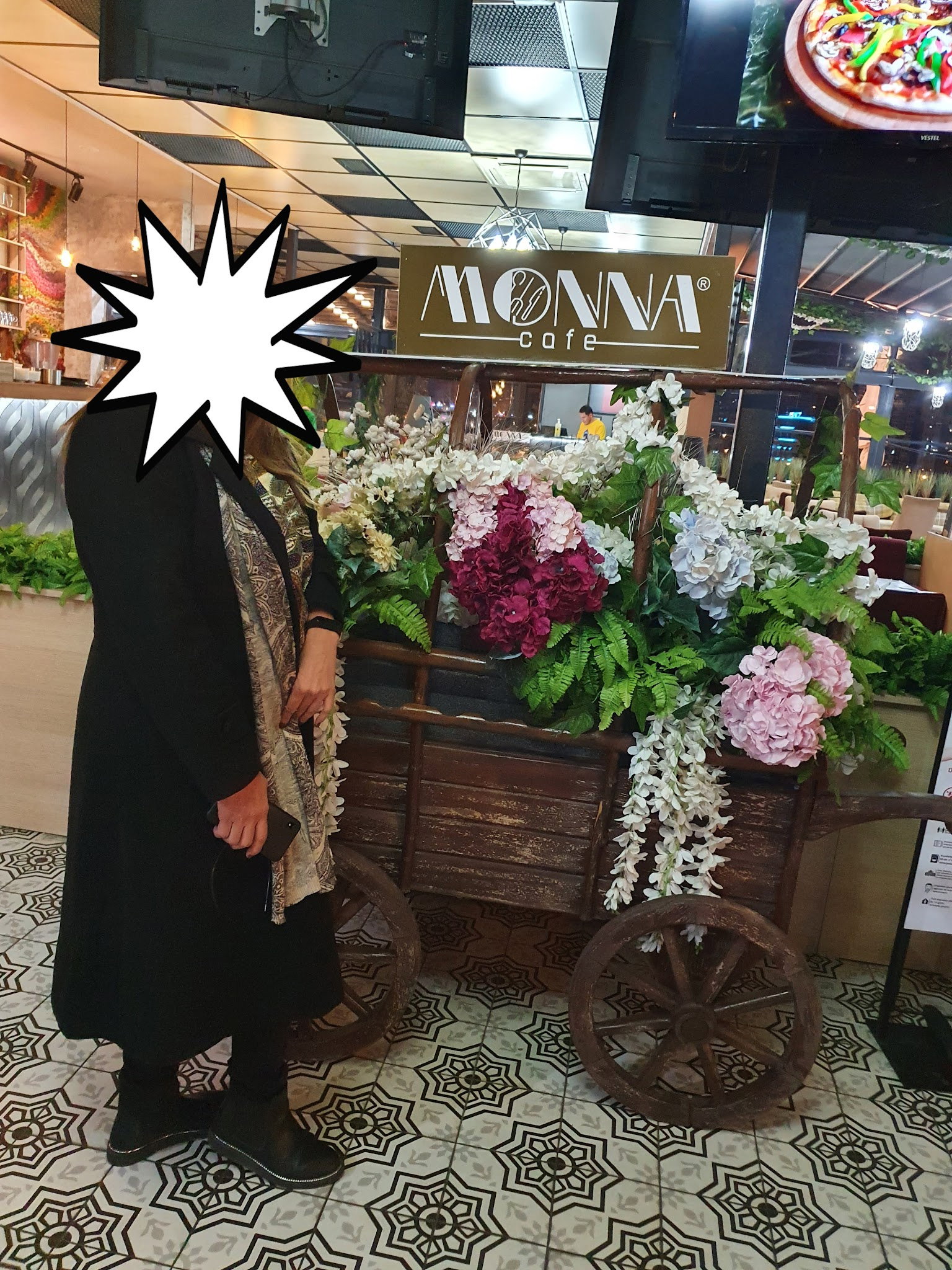 Monna Cafe Restorant