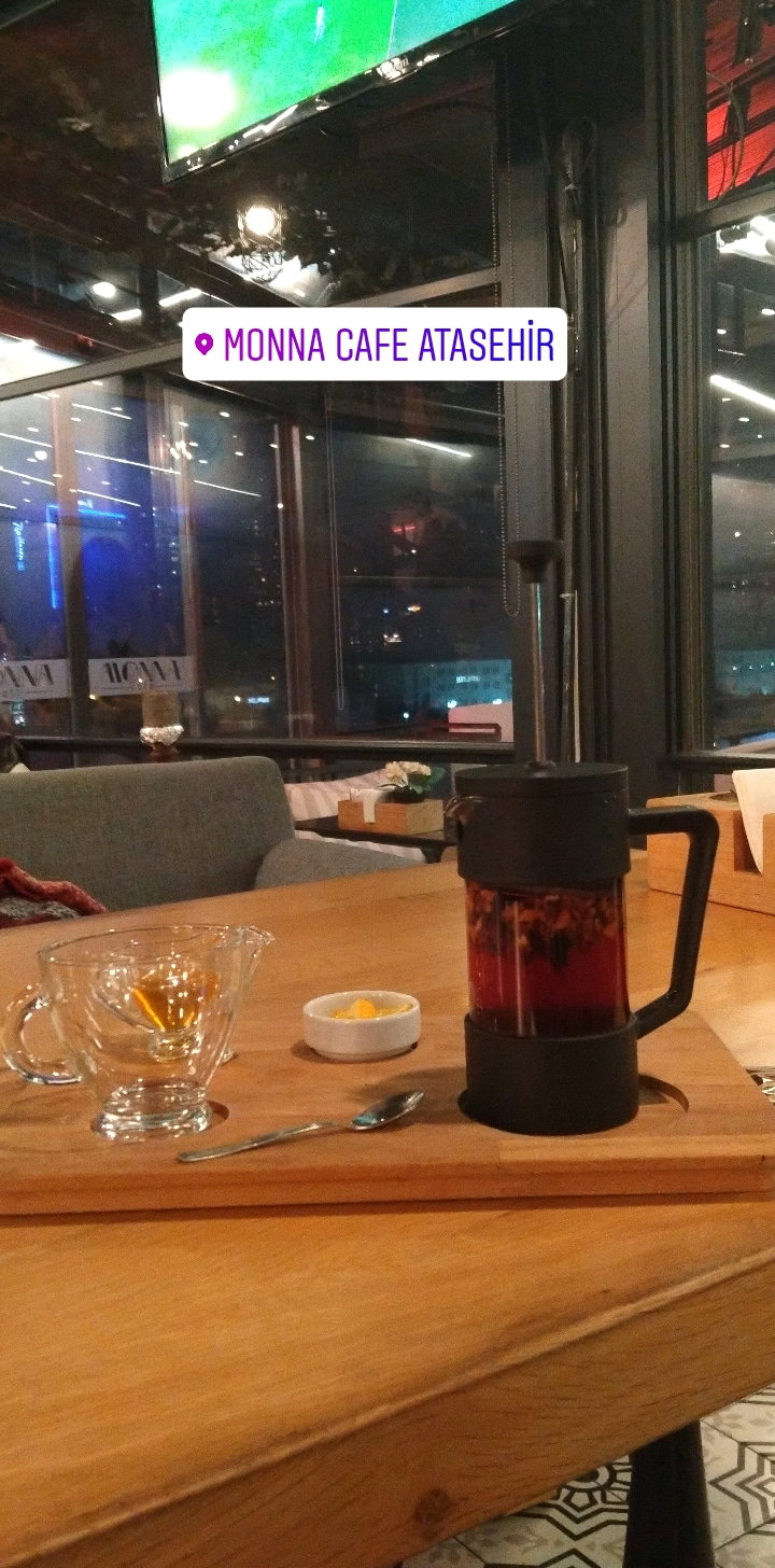 Monna Cafe Restorant
